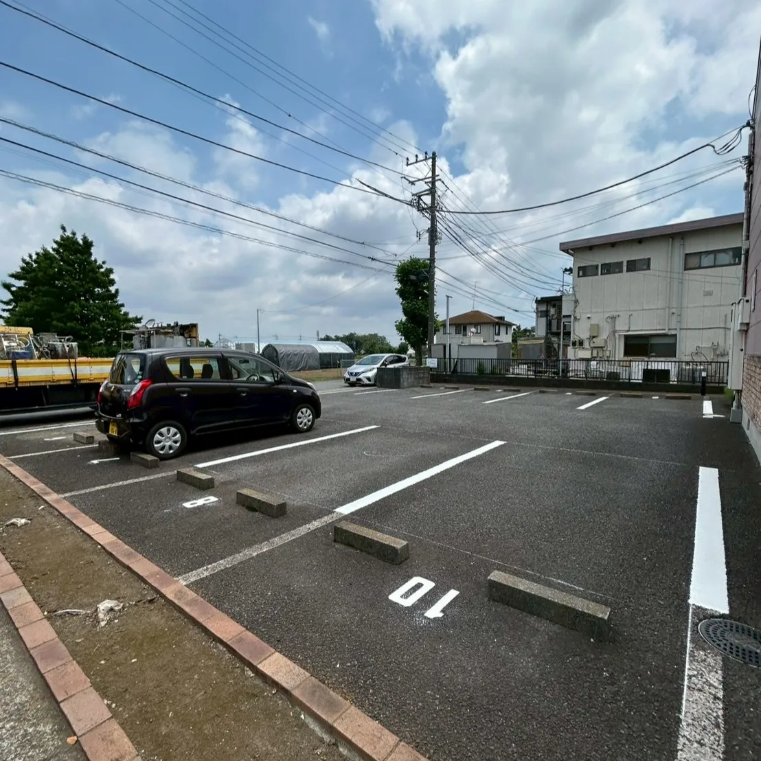 お客様からご依頼いただいた白線区画線工事と番号印字工事が無事...