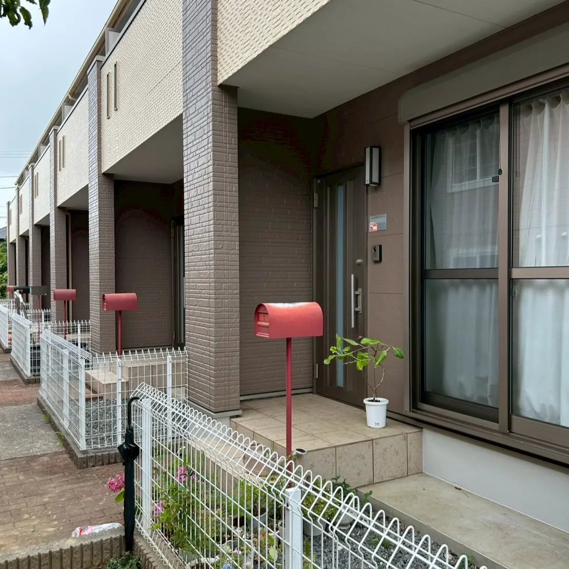本日、成田市のお客様よりご依頼いただいていた外壁と屋根の塗装...