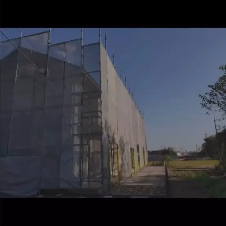 弊社では、定期的にアパートや建物の足場設置と塗装工事を手掛け...