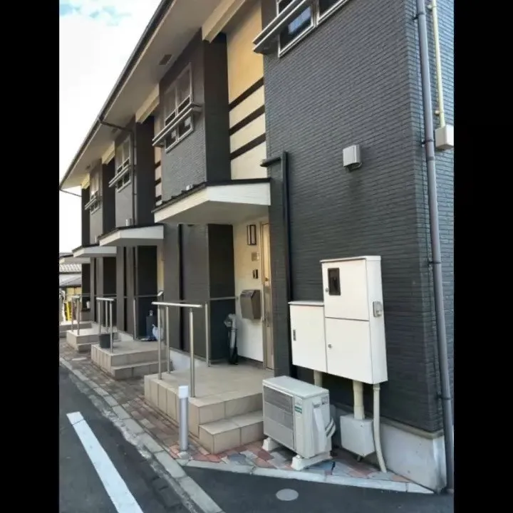 こんにちは！今日は、あきる野市で施工中の屋根・外壁・塗装工事...